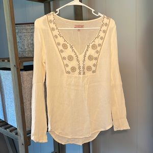 Womens long sleeve shirt. Size S